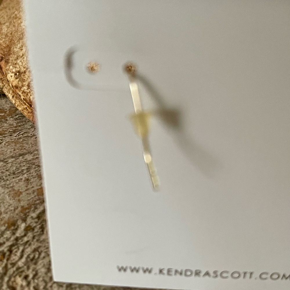 Kendra Scott Earrings - Picture 2 of 2
